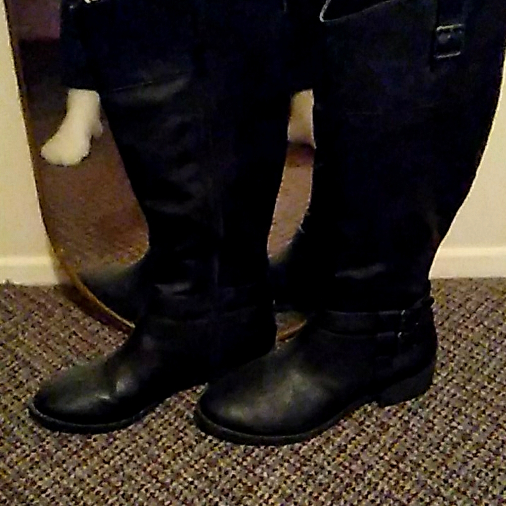 American eagle size 8 black